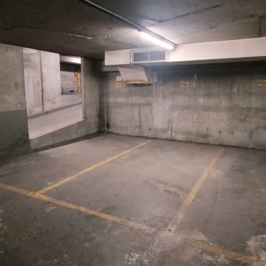  Annonces NANTERRE : Garage / Parking | PARIS (75016) | 17 m2 | 60 000 € 